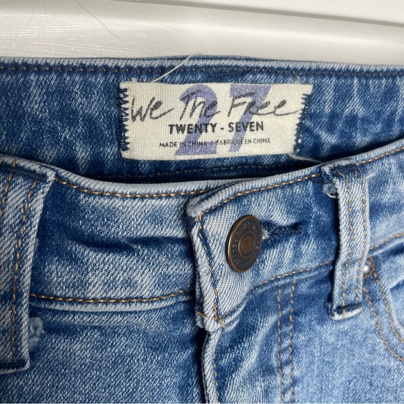 We The Free size 27 Raw hem jeans Curvy - Picture 3 of 9